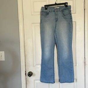 Levis classic boot light Wash low rise book cut denim jeans pants sz 10 W30 L32